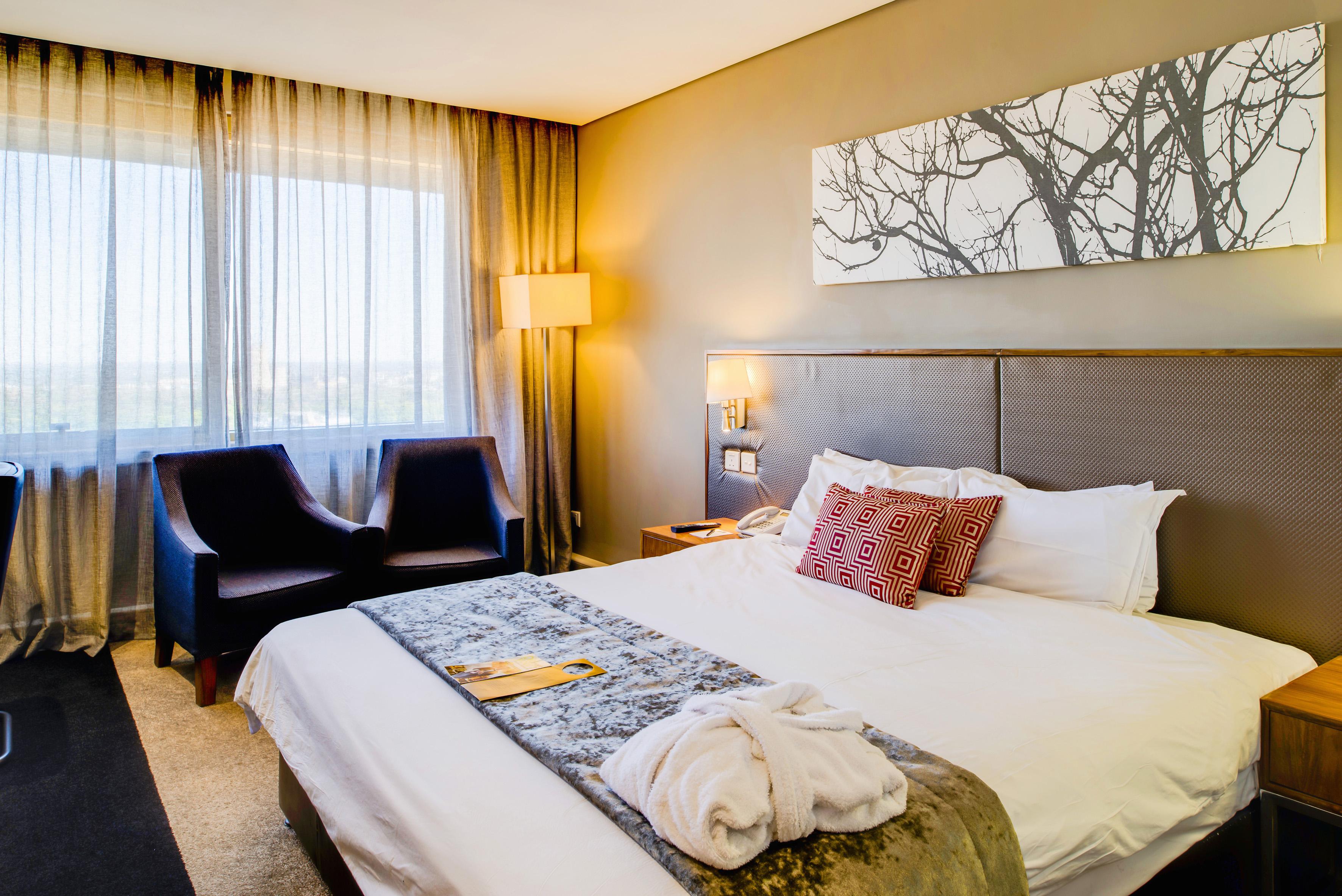 Rainbow Towers Hotel & Conference Centre Хараре Екстериор снимка