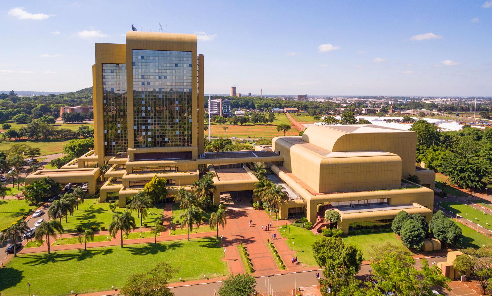 Rainbow Towers Hotel & Conference Centre Хараре Екстериор снимка
