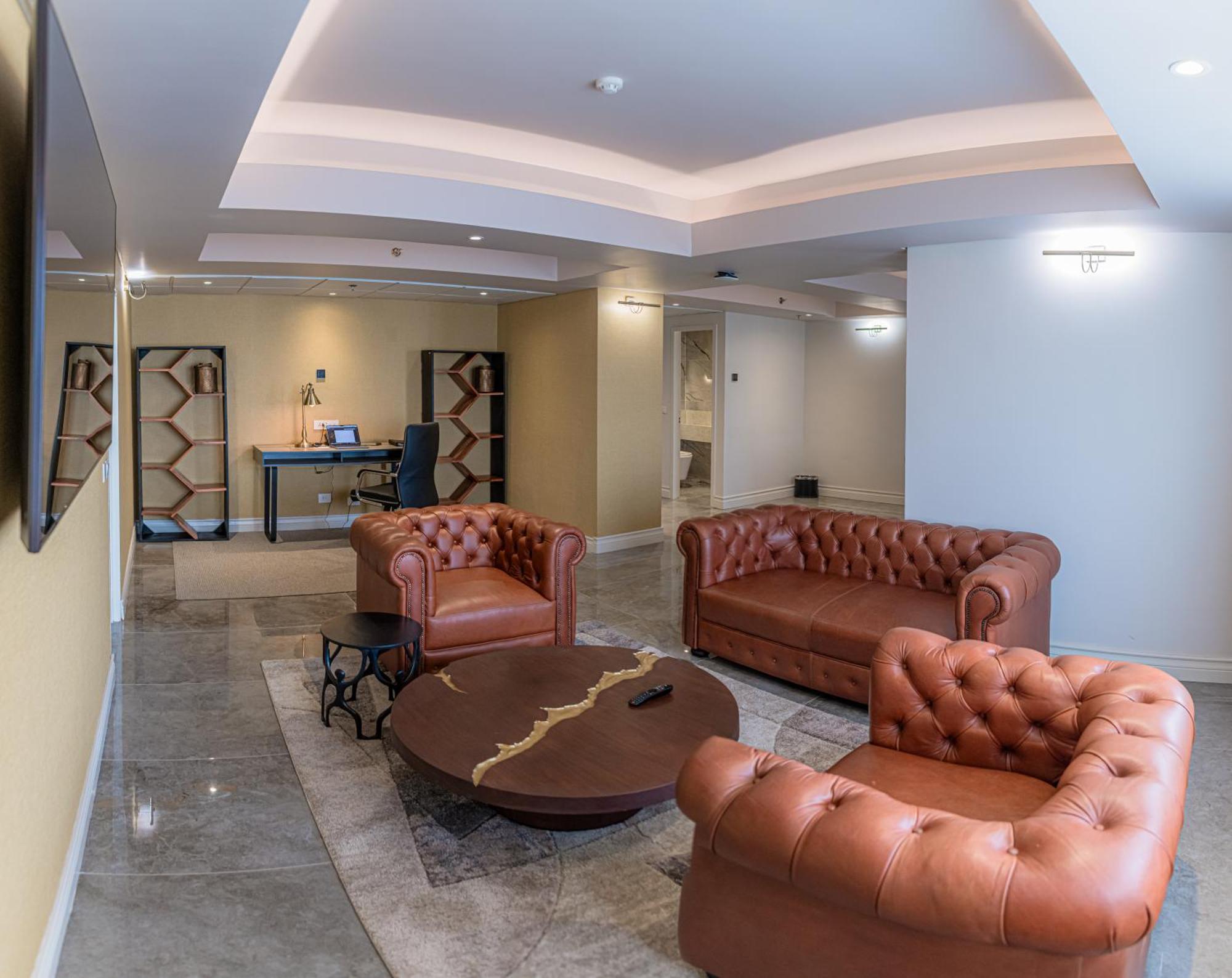 Rainbow Towers Hotel & Conference Centre Хараре Екстериор снимка