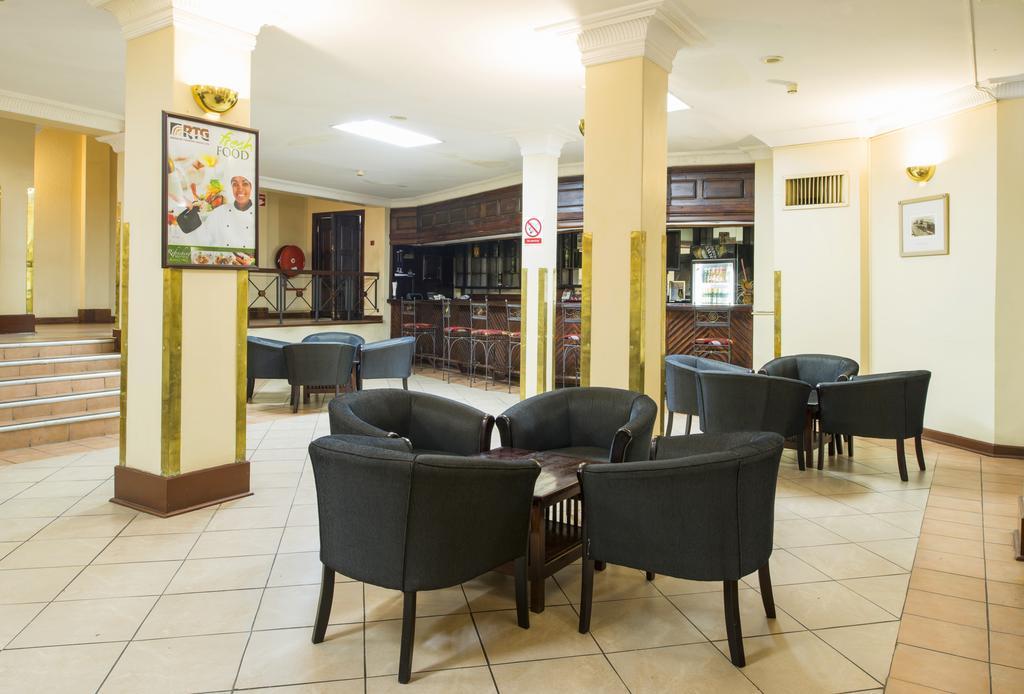 Rainbow Towers Hotel & Conference Centre Хараре Екстериор снимка