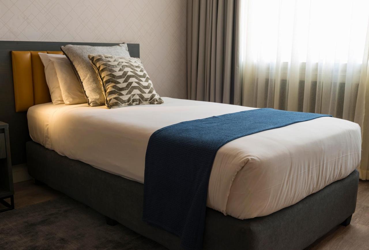 Rainbow Towers Hotel & Conference Centre Хараре Екстериор снимка